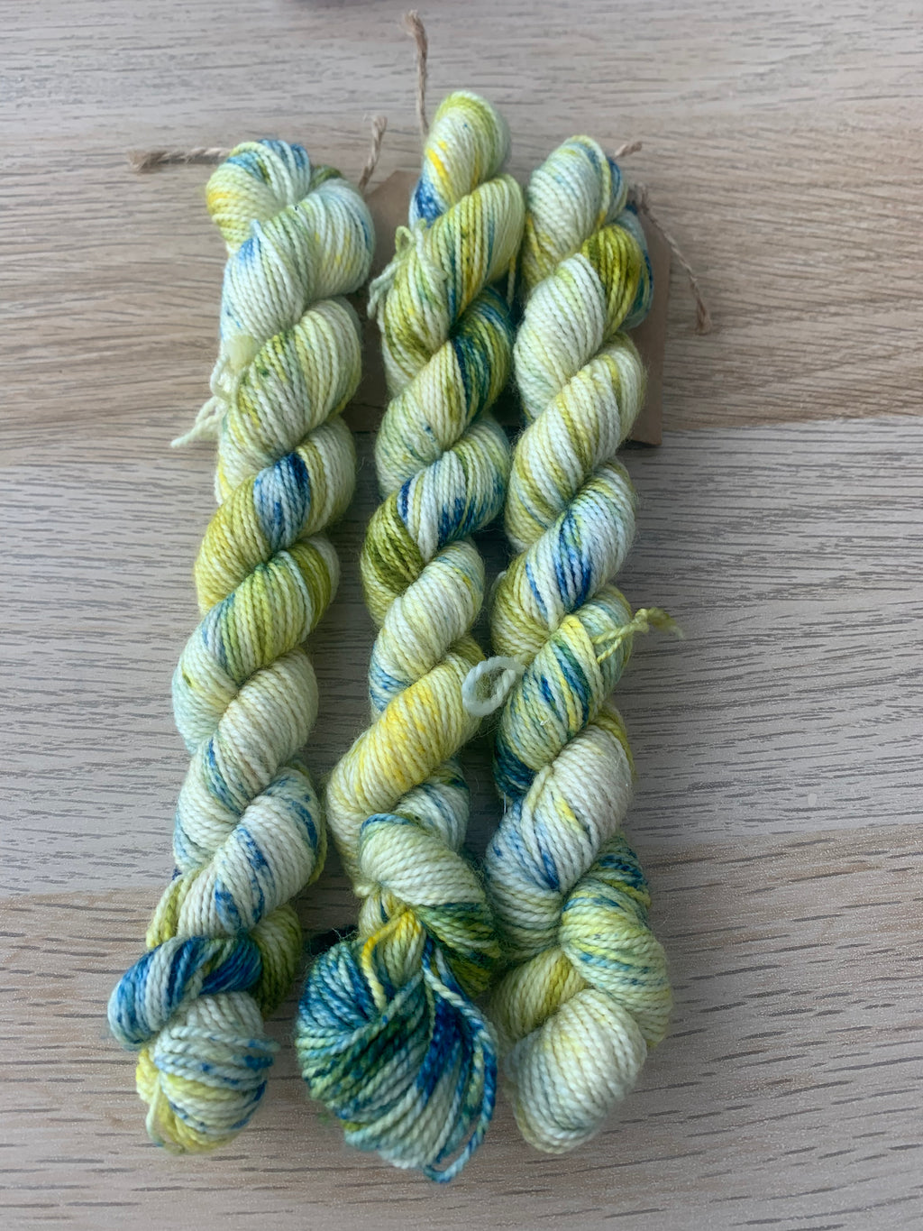 Tuk Tuk   |DK and  Sock Yarn - 20g
