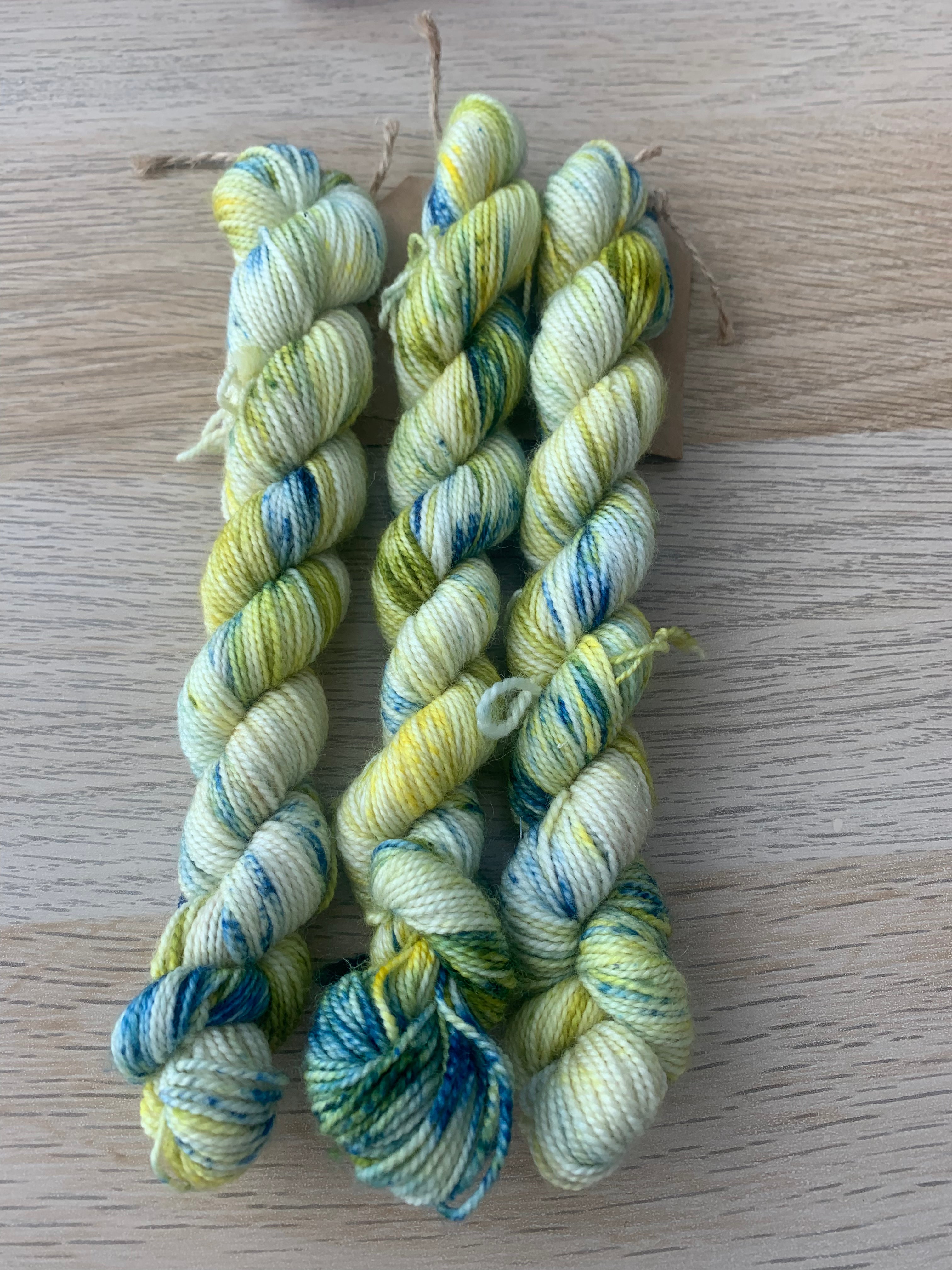 Tuk Tuk   |DK and  Sock Yarn - 20g