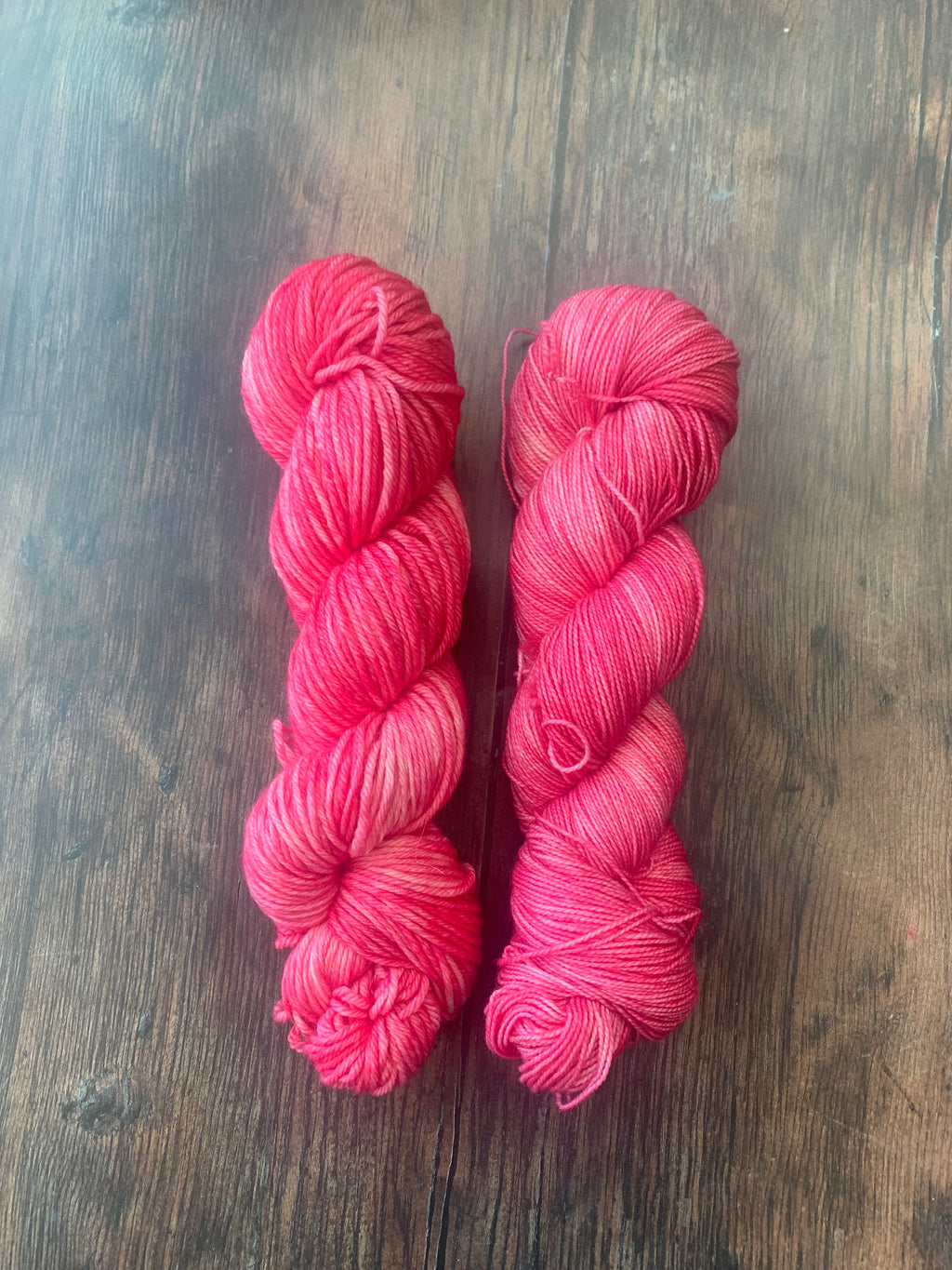 Splash of Red  |DK and  Sock Yarn - 100g