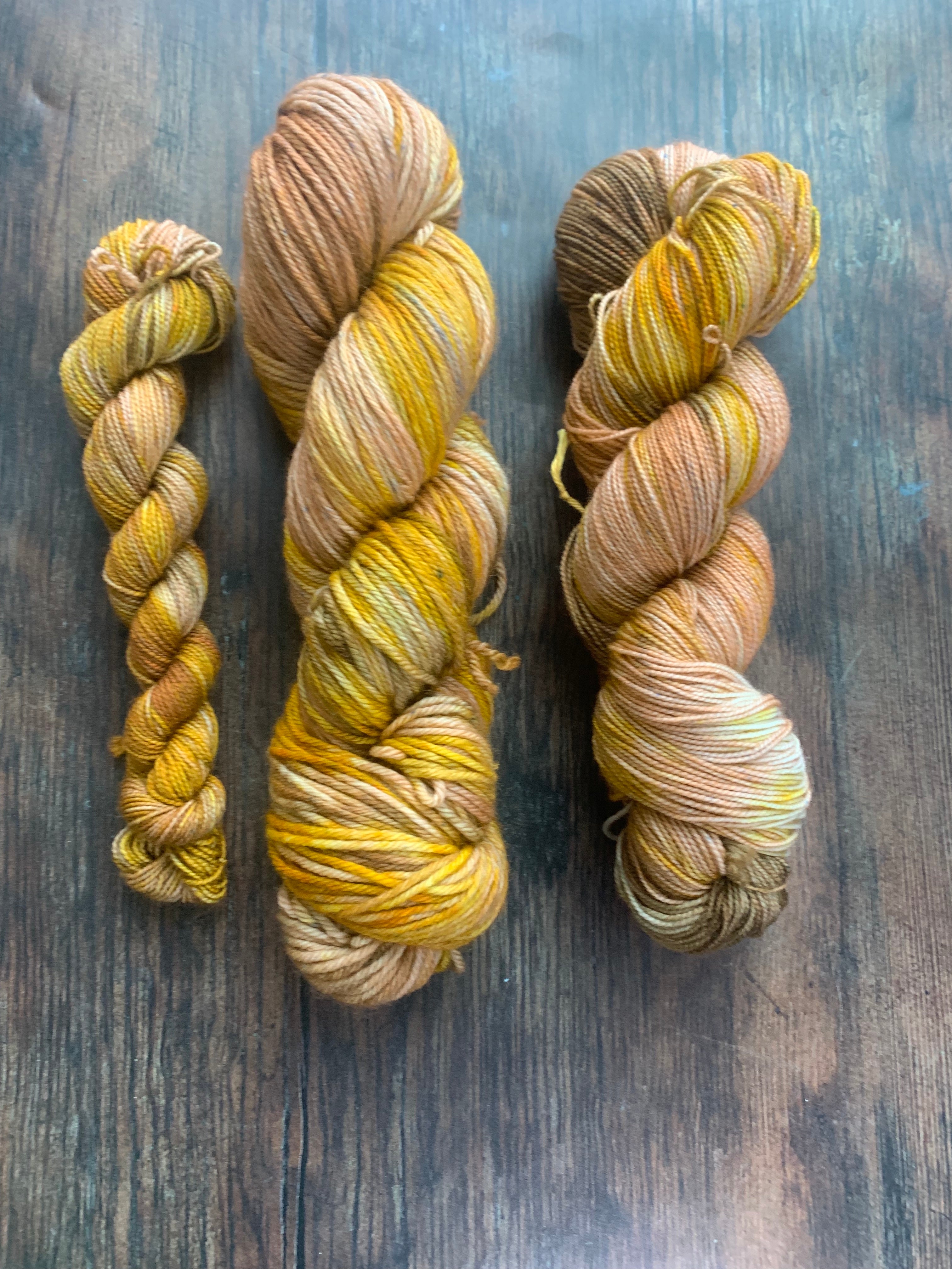 The art of henna |DK and  Sock Yarn - 100g